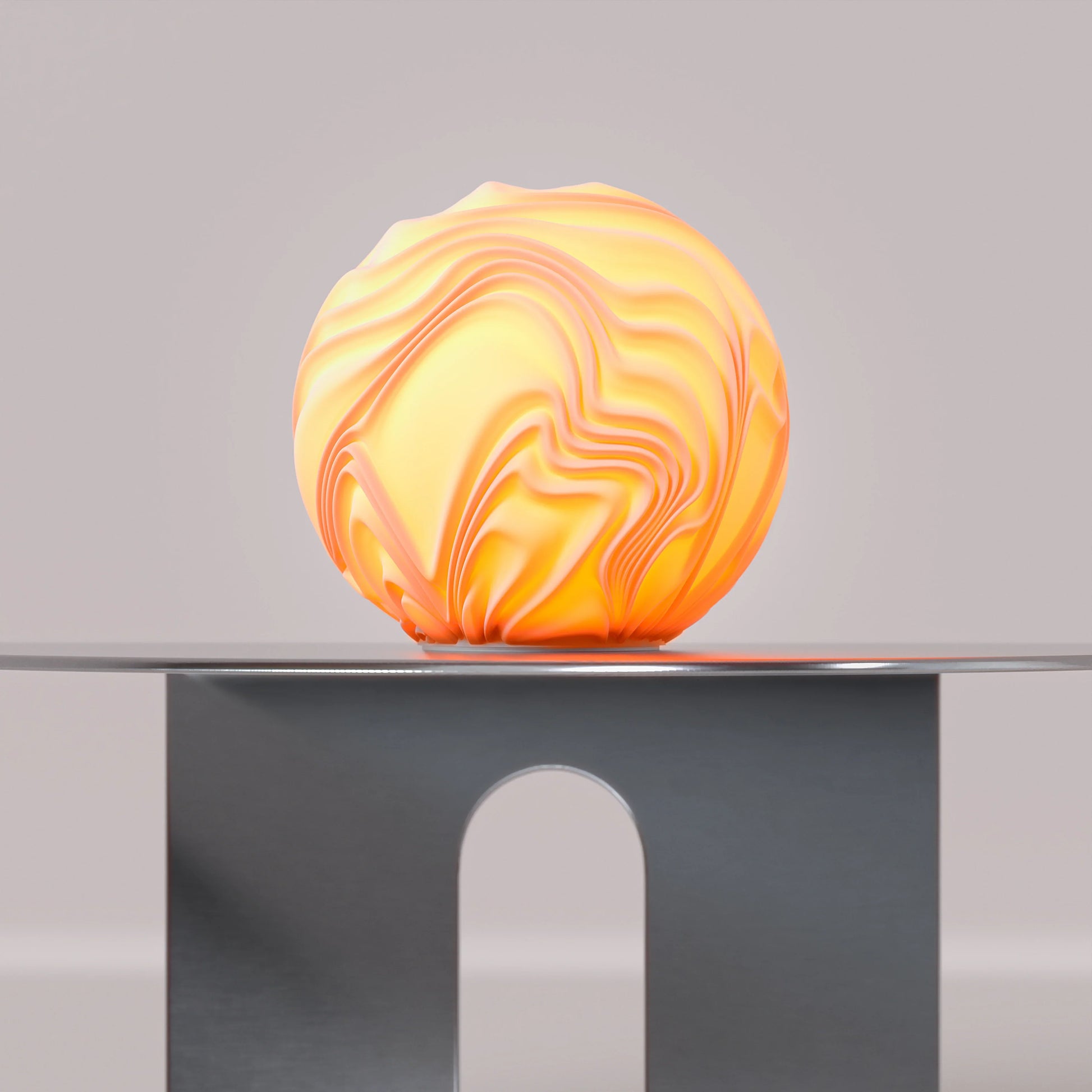 O4 Flow Sculpted Lamp