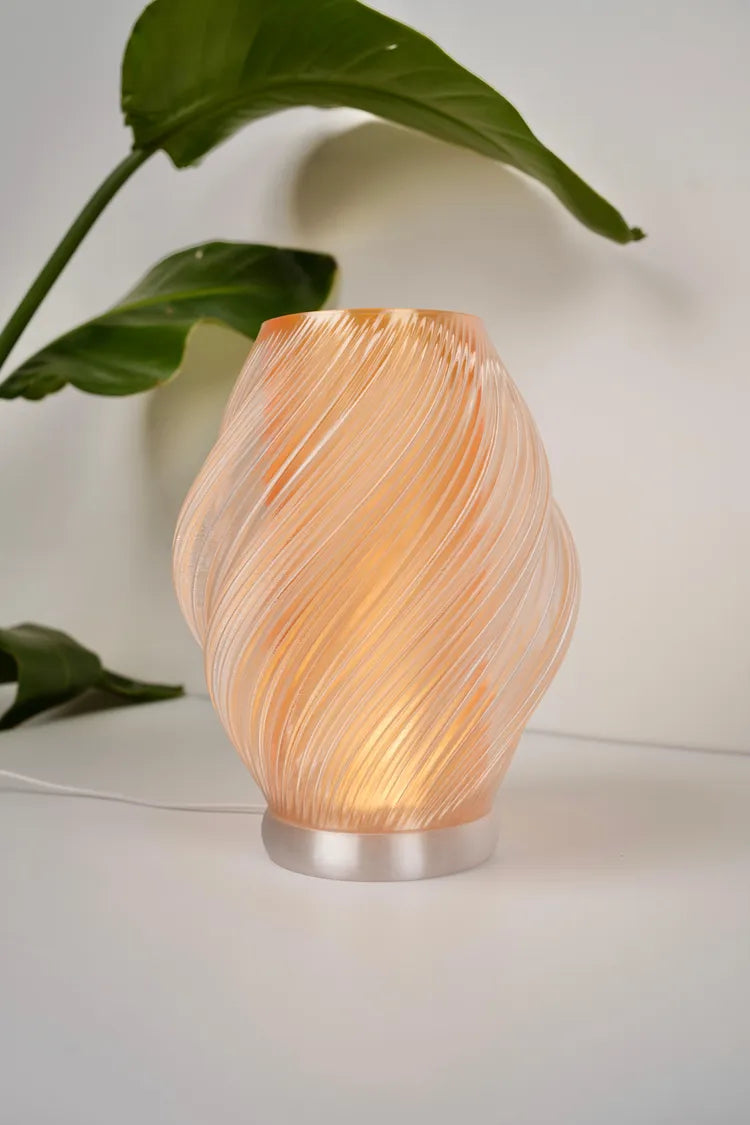 ILUTWIST Spiraalvormige tafellamp