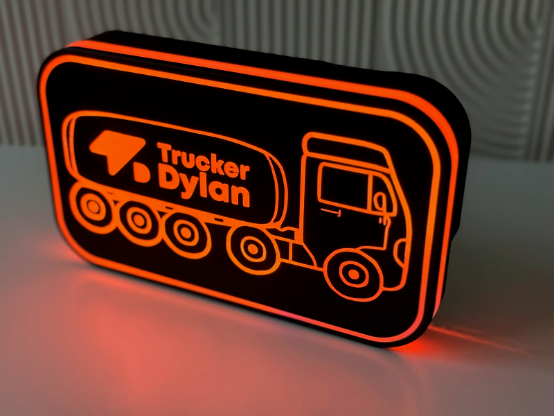 Trucker Dylan Lightbox