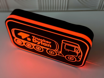 Trucker Dylan Lightbox