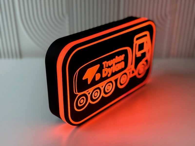 Trucker Dylan Lightbox