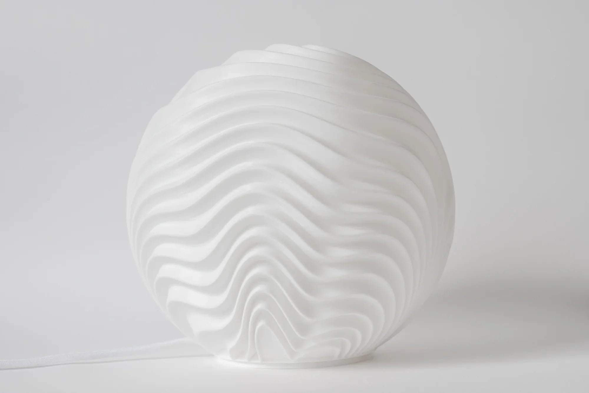 O3 Dune Sculpted Lamp